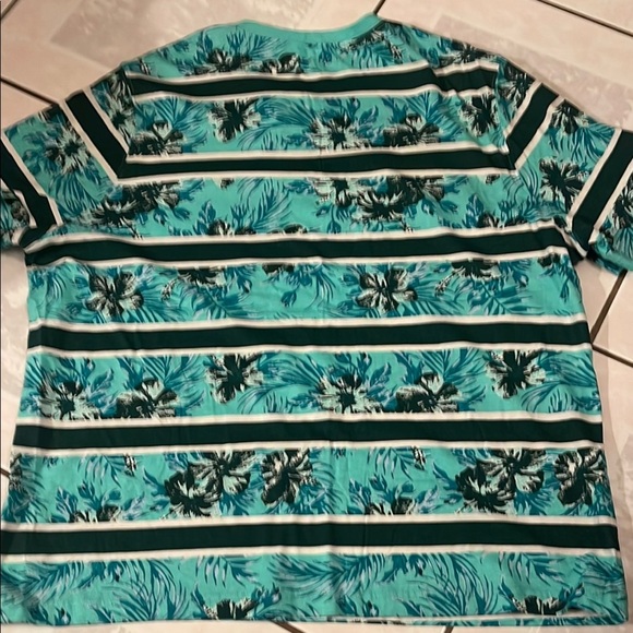 No Boundaries Teal and Black Floral Striped Short Sleeve Tee - Picture 3 of 3